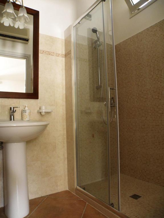 B&B Villa Giuliana Арнезано Экстерьер фото